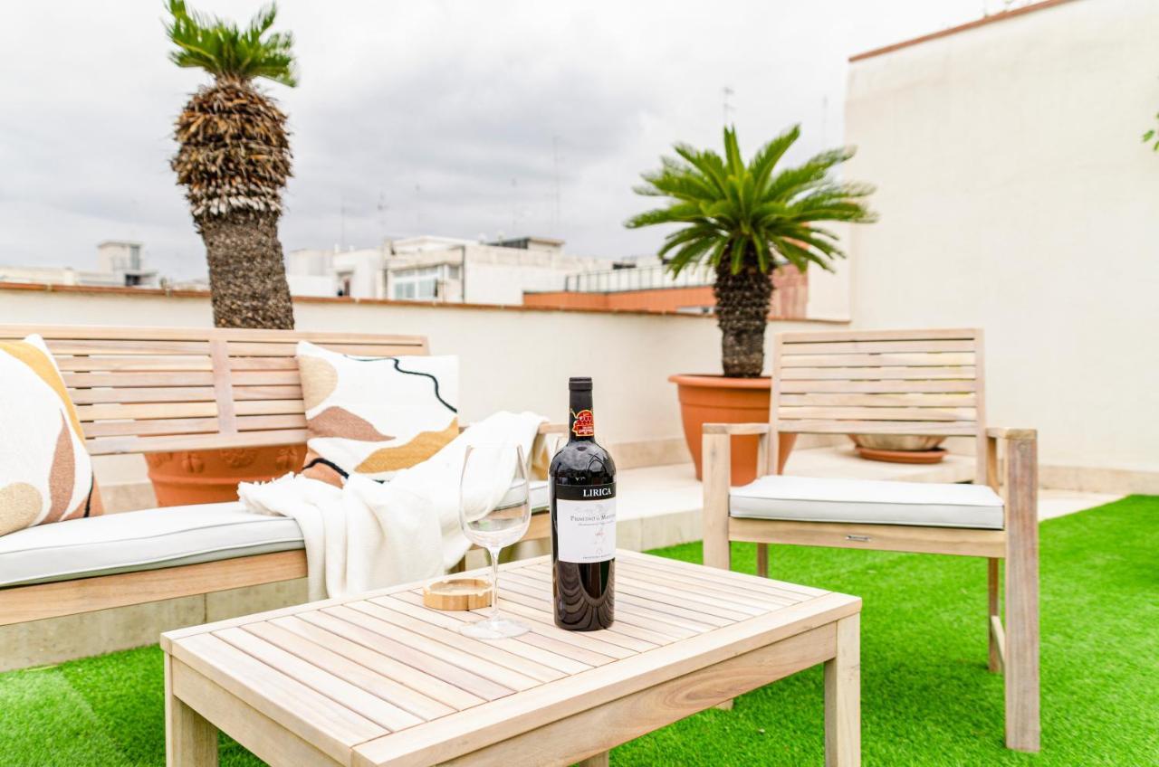 バーリApulialux Private 100Mq Rooftop Oasis W Jacuzziアパートメント エクステリア 写真