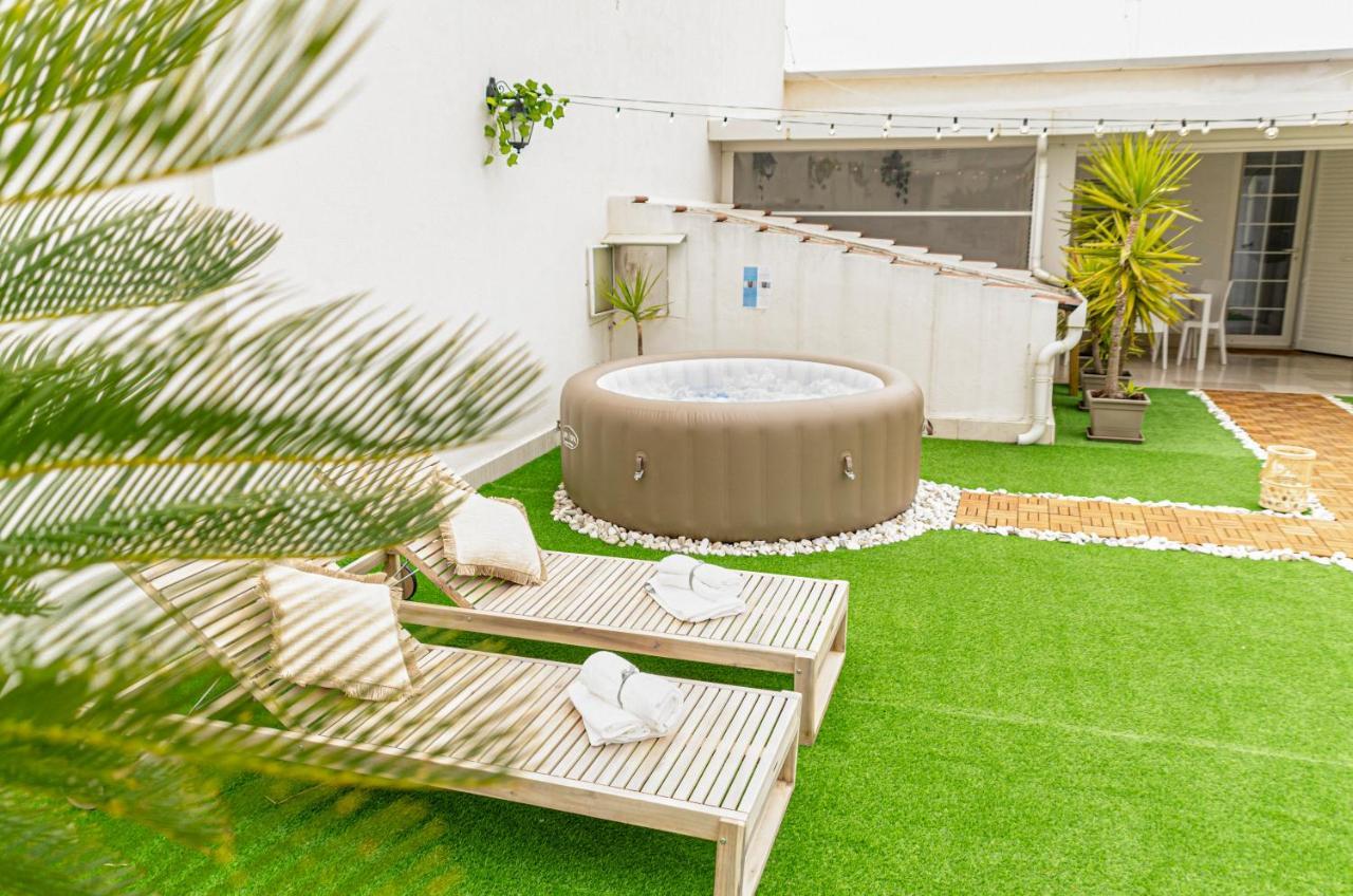 バーリApulialux Private 100Mq Rooftop Oasis W Jacuzziアパートメント エクステリア 写真