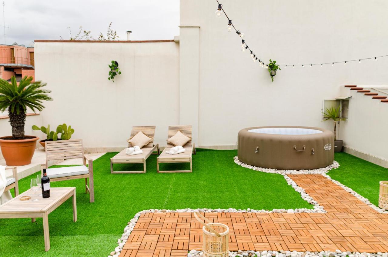 バーリApulialux Private 100Mq Rooftop Oasis W Jacuzziアパートメント エクステリア 写真